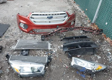 2019 Ford Escape Se из США, поврежденный, VIN 1FMCU0GD6KUA03289